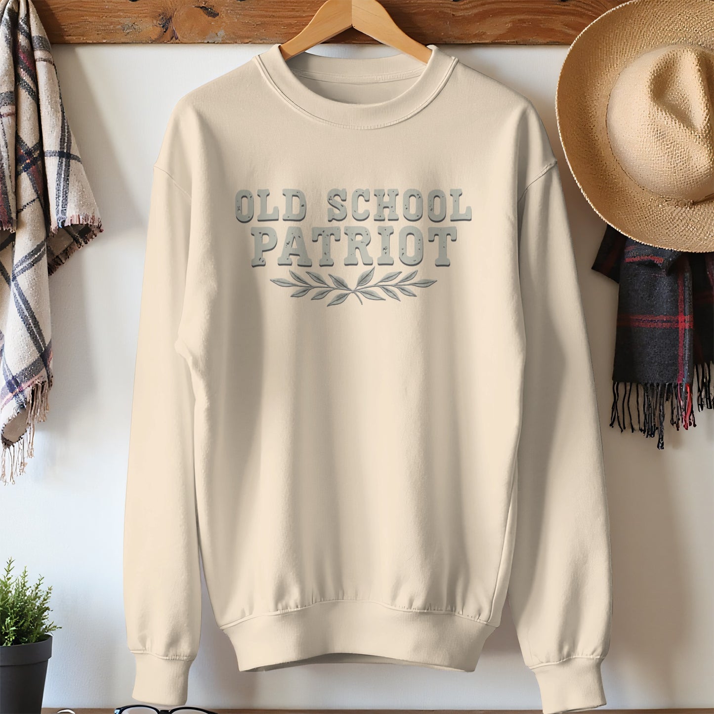 Old School Patriot Print Comfortable Sweatshirt product